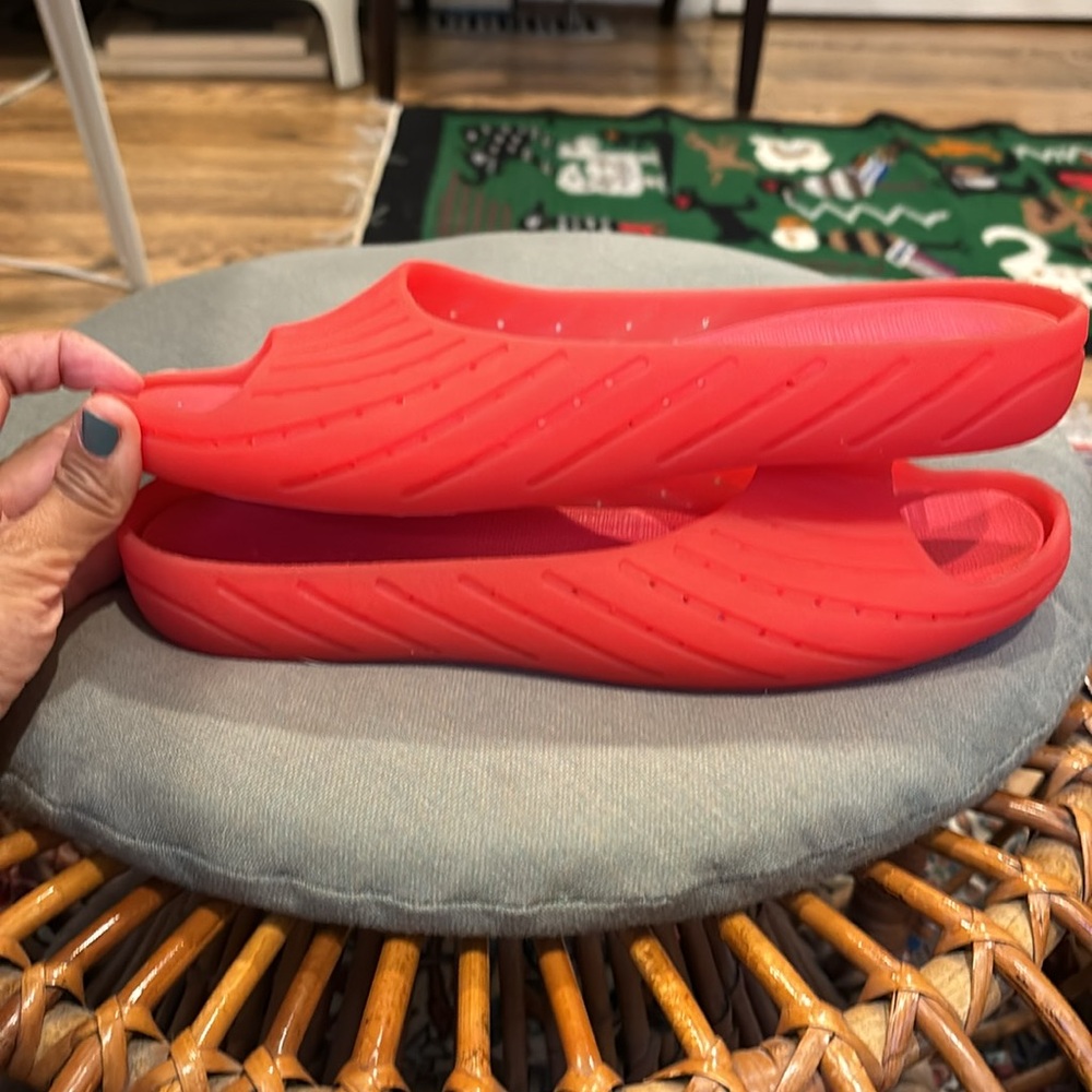 Camper Red Women's Slippers - Picture 8 of 8